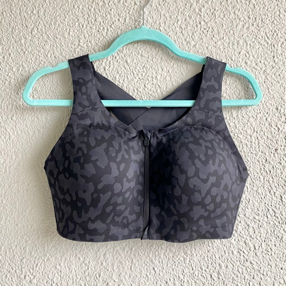 Lululemon Enlite Front-Zip Sports Bra | Cheetah Print | NWOT